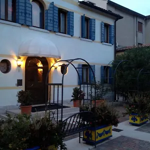 canova-alloggi.hotelinveneto.com/